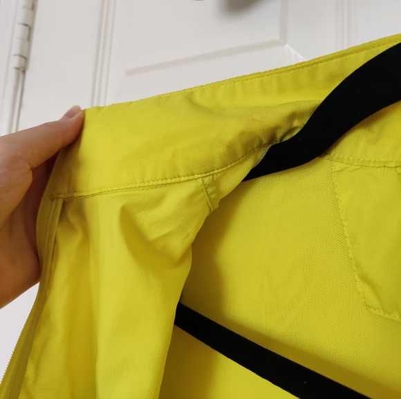 Reebok running jacket - Picture 7 of 7